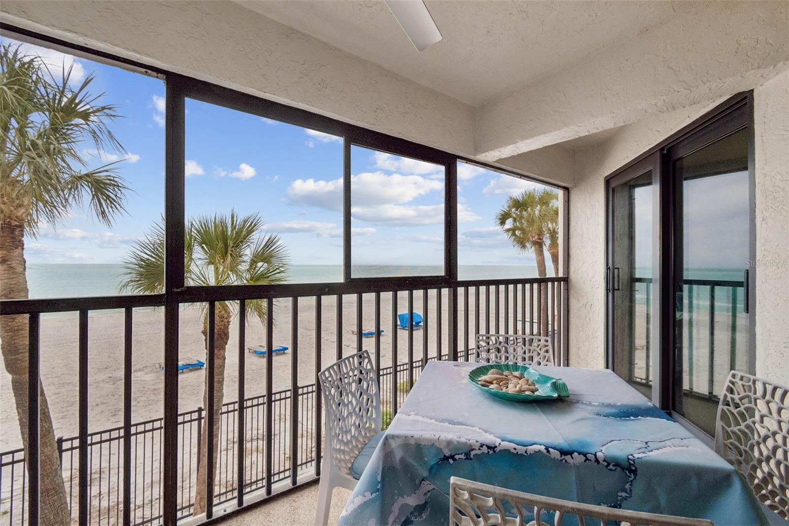 Listing photo id 26 for 14600 Gulf Boulevard 102