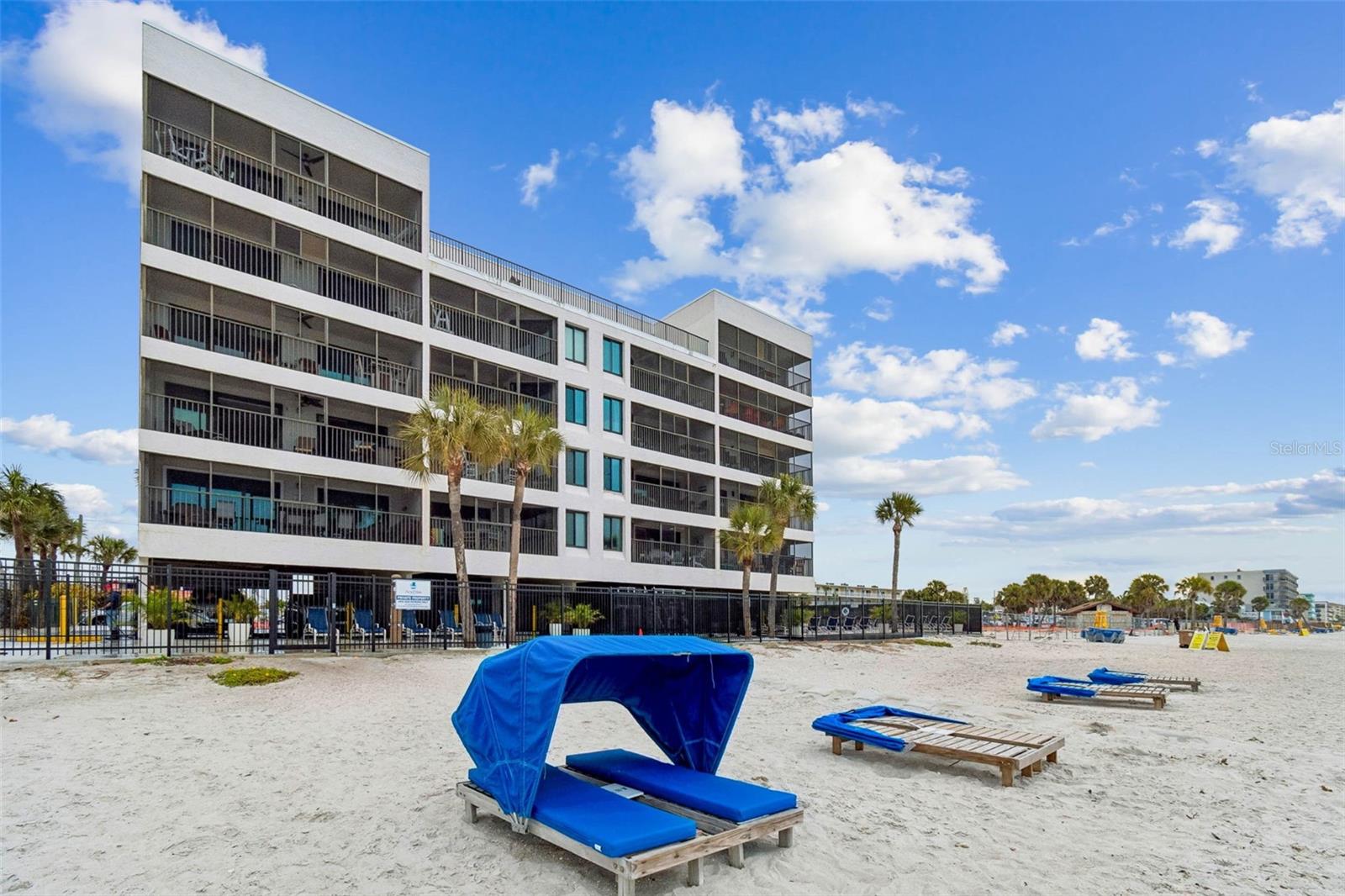 Listing photo id 43 for 14600 Gulf Boulevard 102