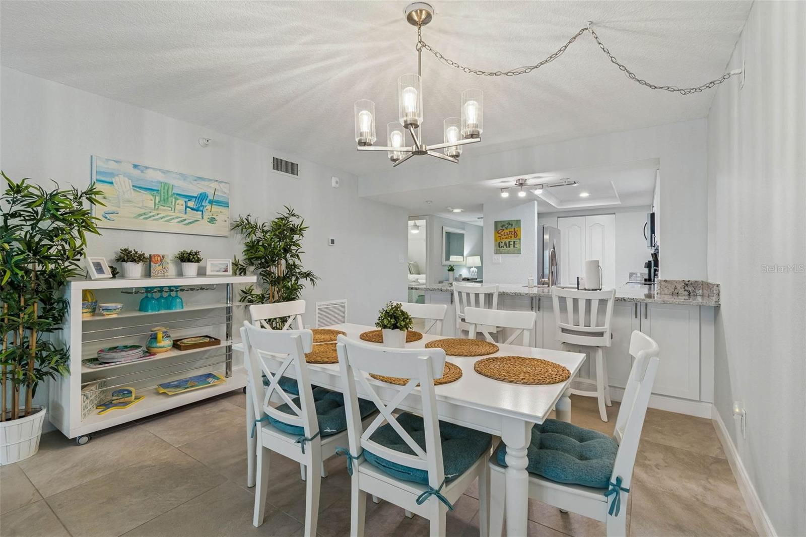 Listing photo id 6 for 14600 Gulf Boulevard 102