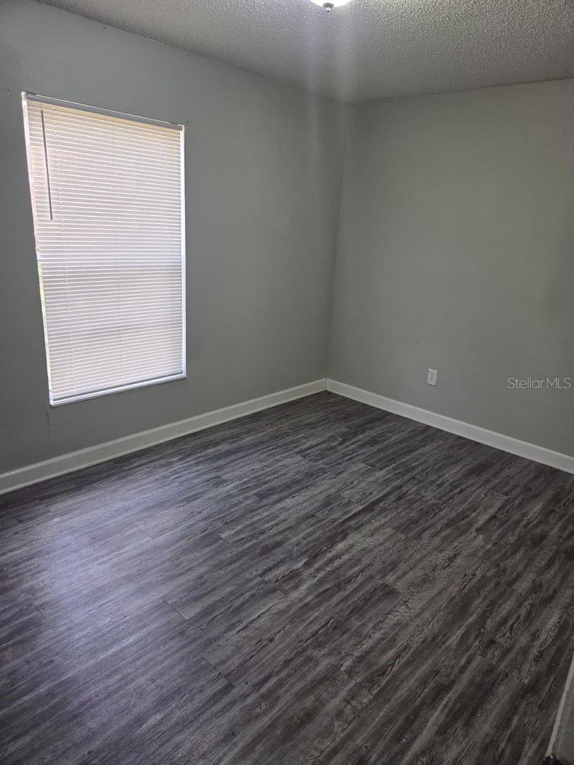 Image 5 of 9 For 2322 Saint John Street B