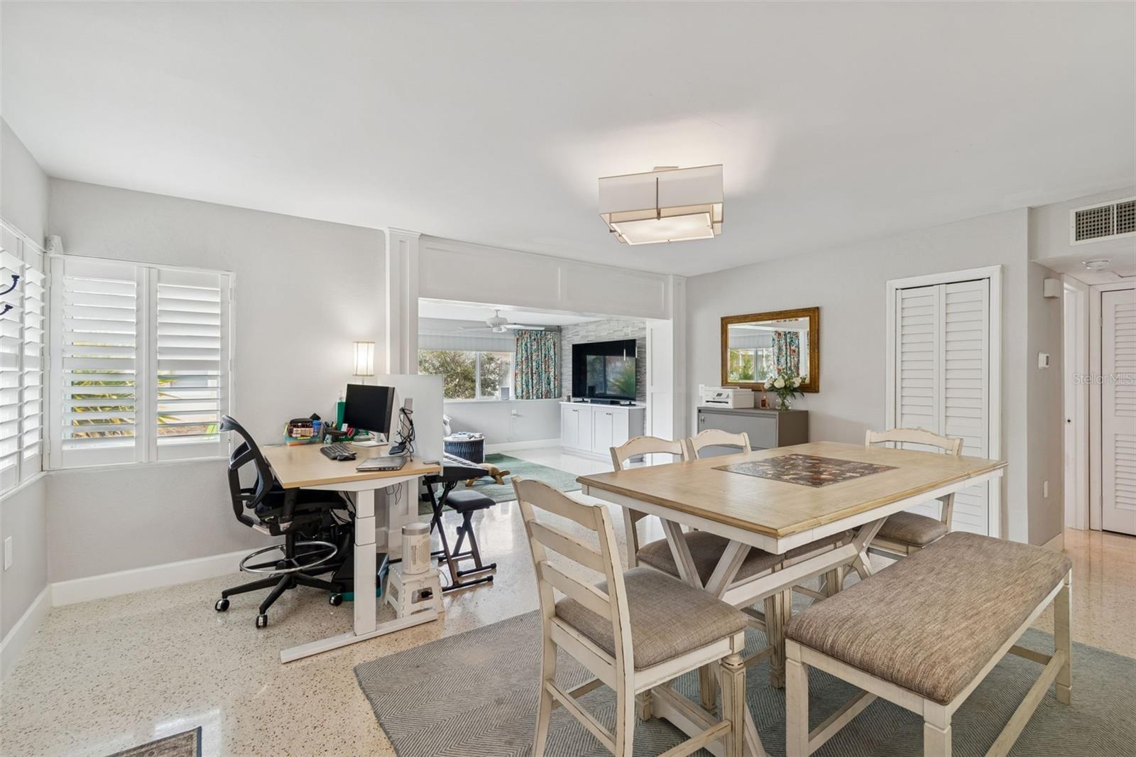 Image 12 of 85 For 2427 Baywood Drive W