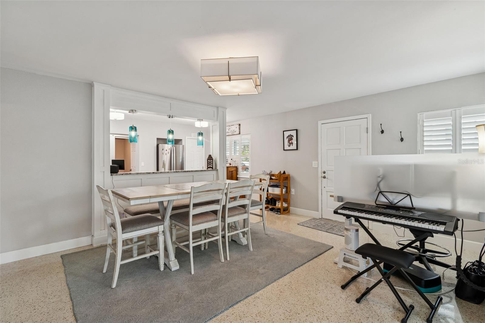 Image 14 of 85 For 2427 Baywood Drive W