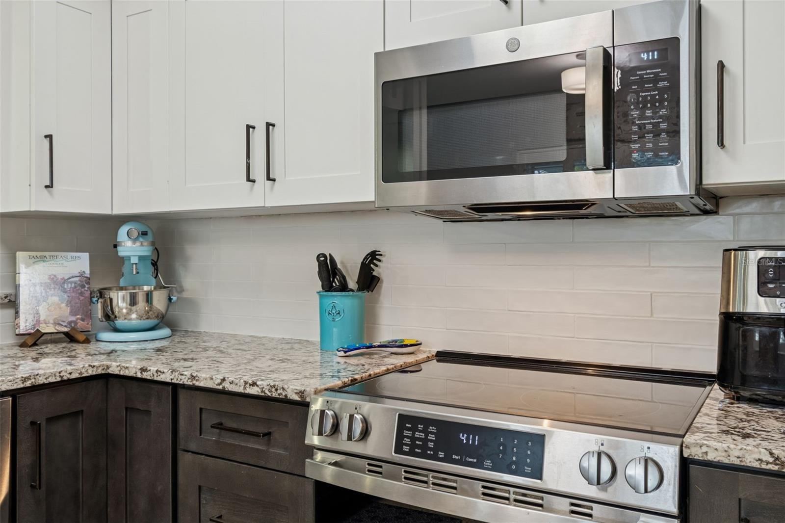 Image 23 of 85 For 2427 Baywood Drive W