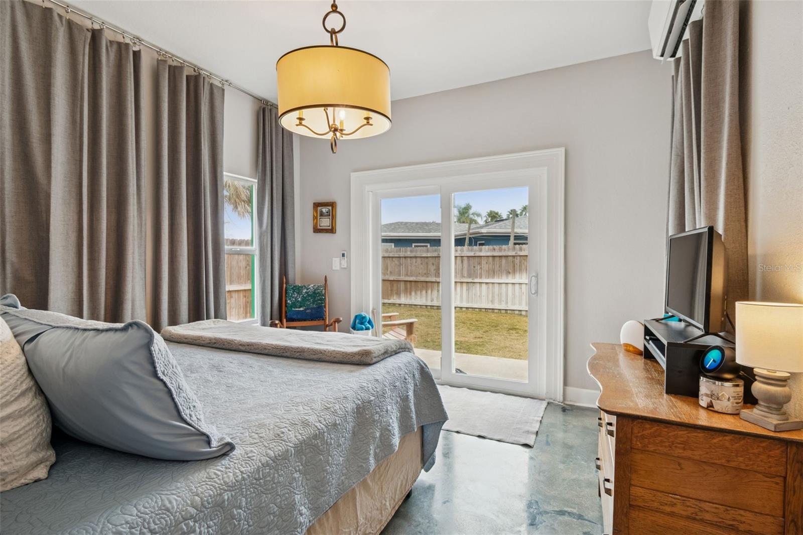 Image 28 of 85 For 2427 Baywood Drive W