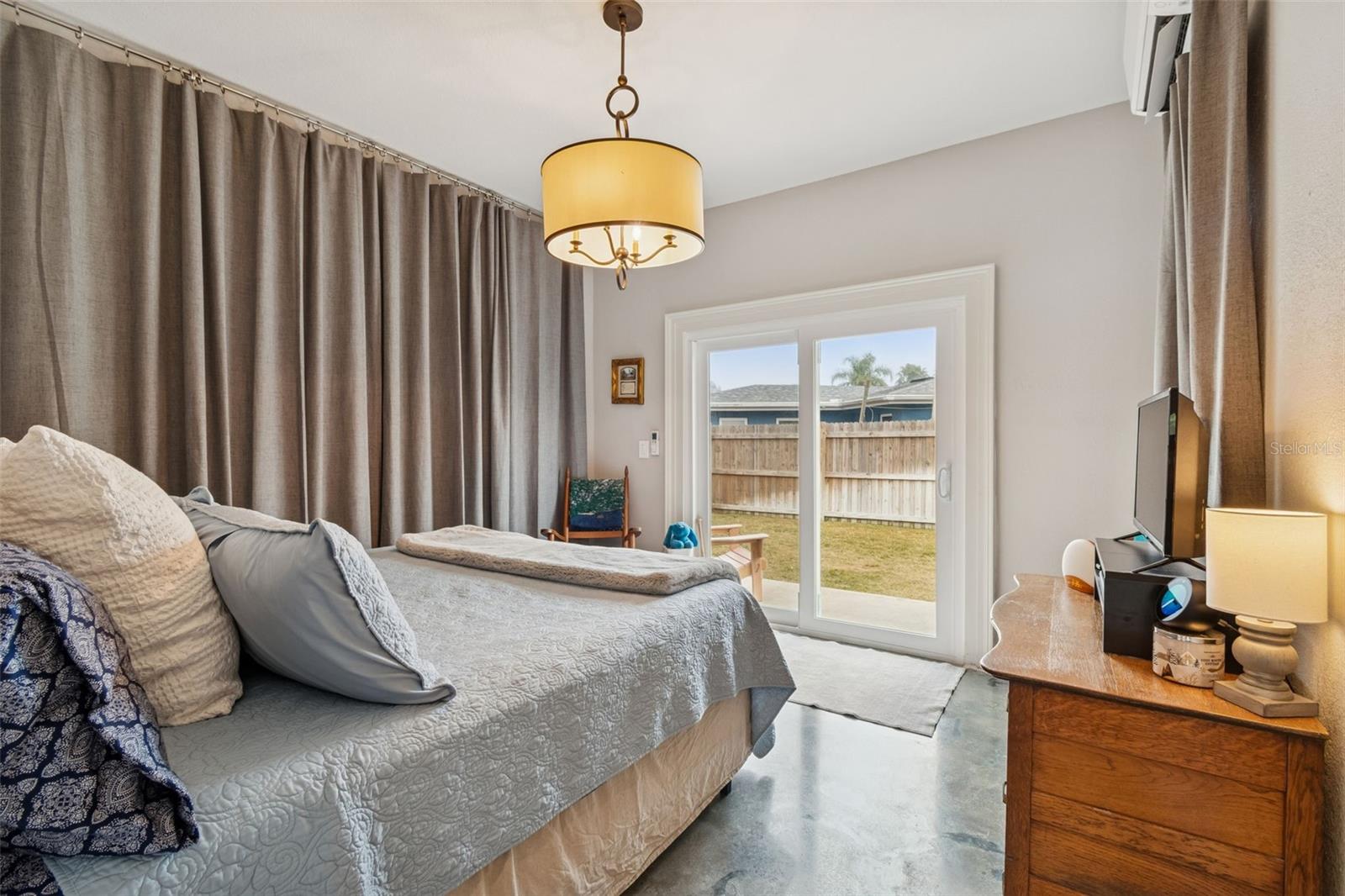 Image 30 of 85 For 2427 Baywood Drive W