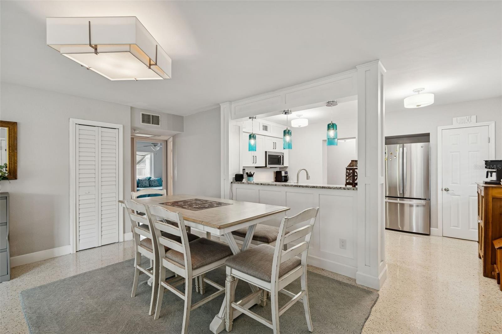 Image 5 of 85 For 2427 Baywood Drive W