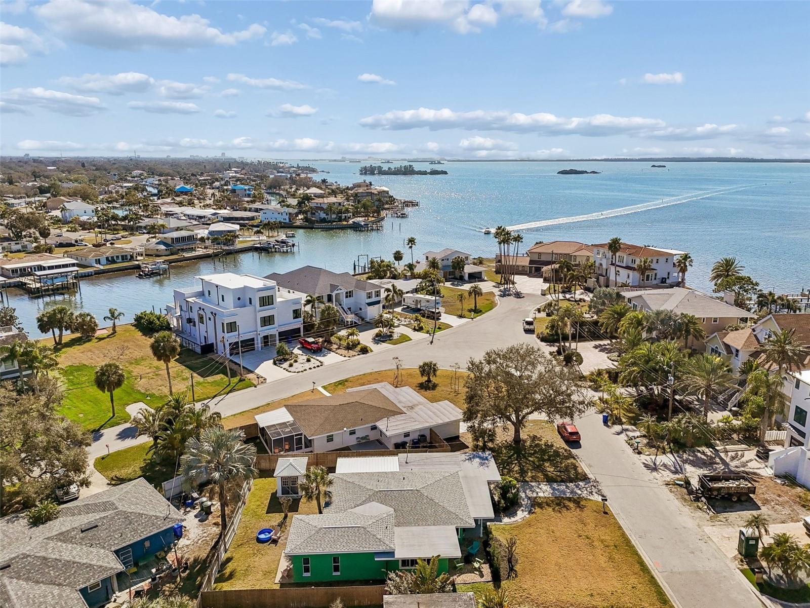 Image 52 of 85 For 2427 Baywood Drive W