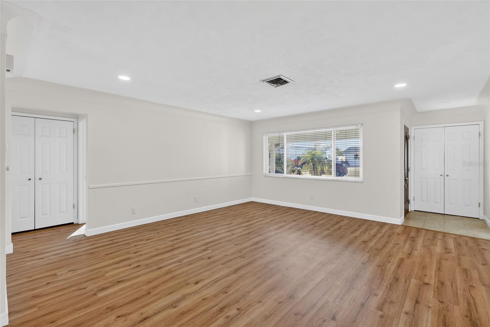 Image 16 of 29 For 13483 87th Avenue