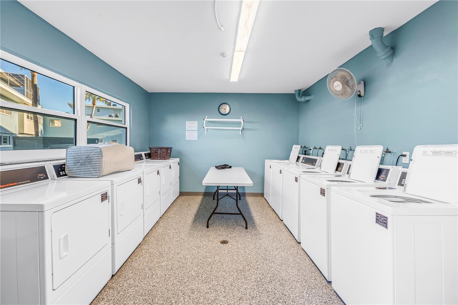 Image 19 of 35 For 6161 Gulf Winds Drive 249