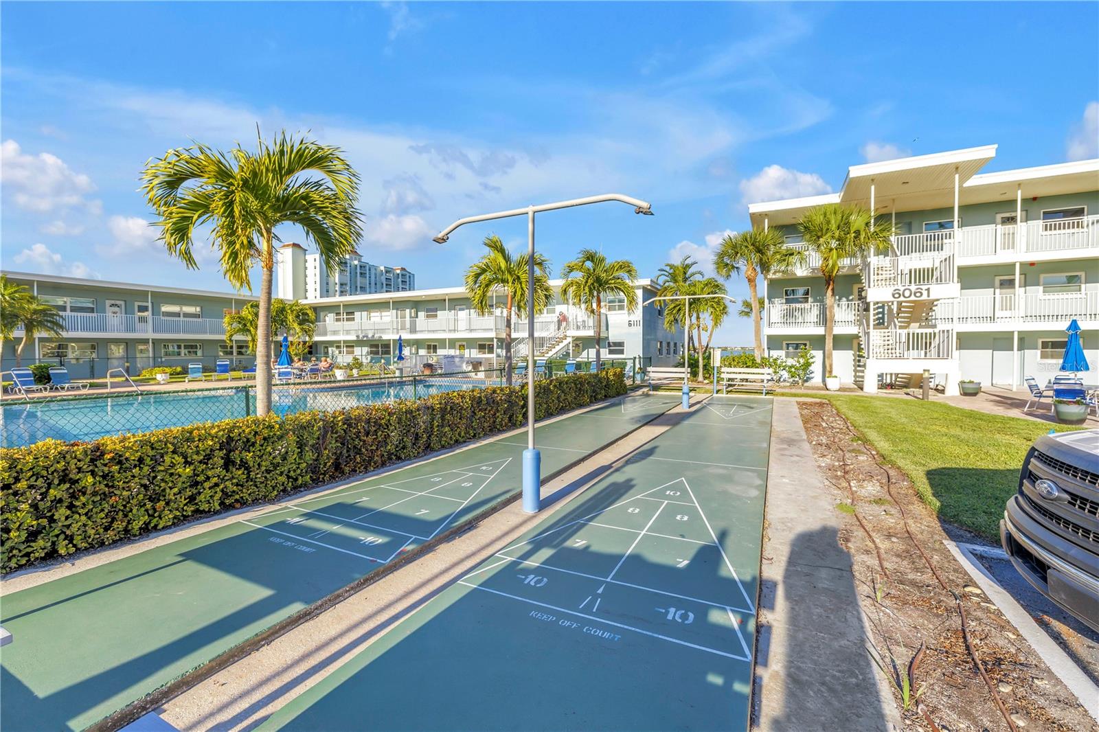 Image 23 of 35 For 6161 Gulf Winds Drive 249