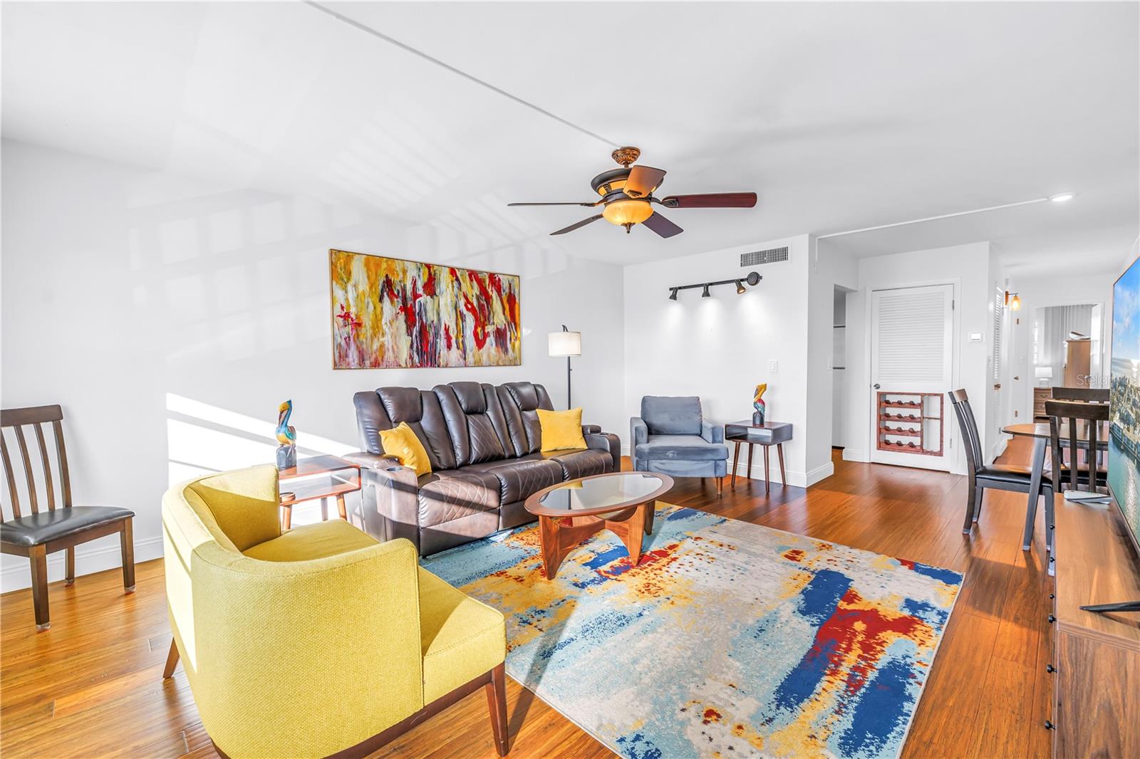 Image 4 of 35 For 6161 Gulf Winds Drive 249