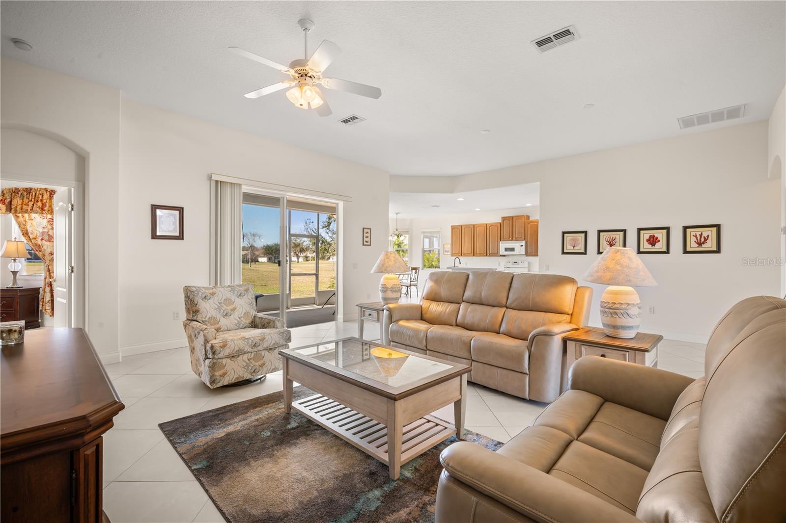 Image 10 of 30 For 1643 Lakestone Drive