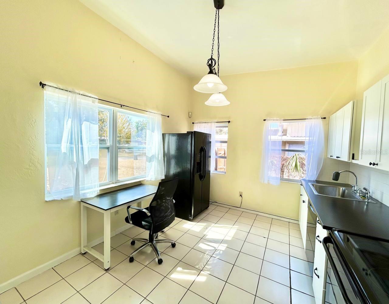 Image 10 of 24 For 5209 10th Avenue S