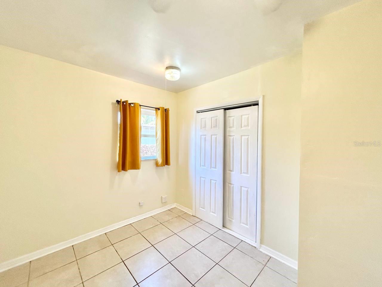 Image 12 of 24 For 5209 10th Avenue S