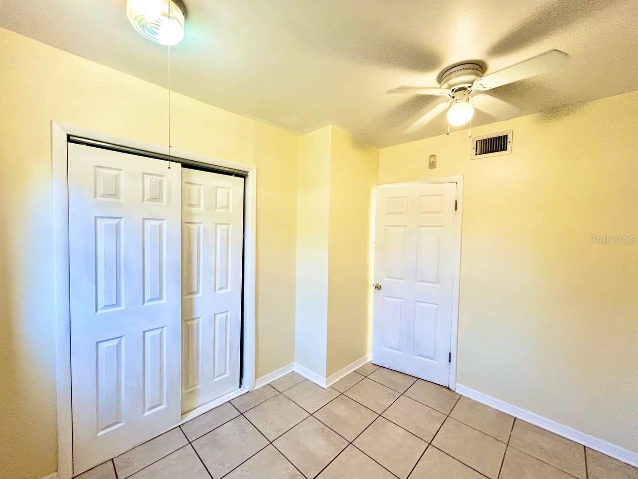 Image 13 of 24 For 5209 10th Avenue S