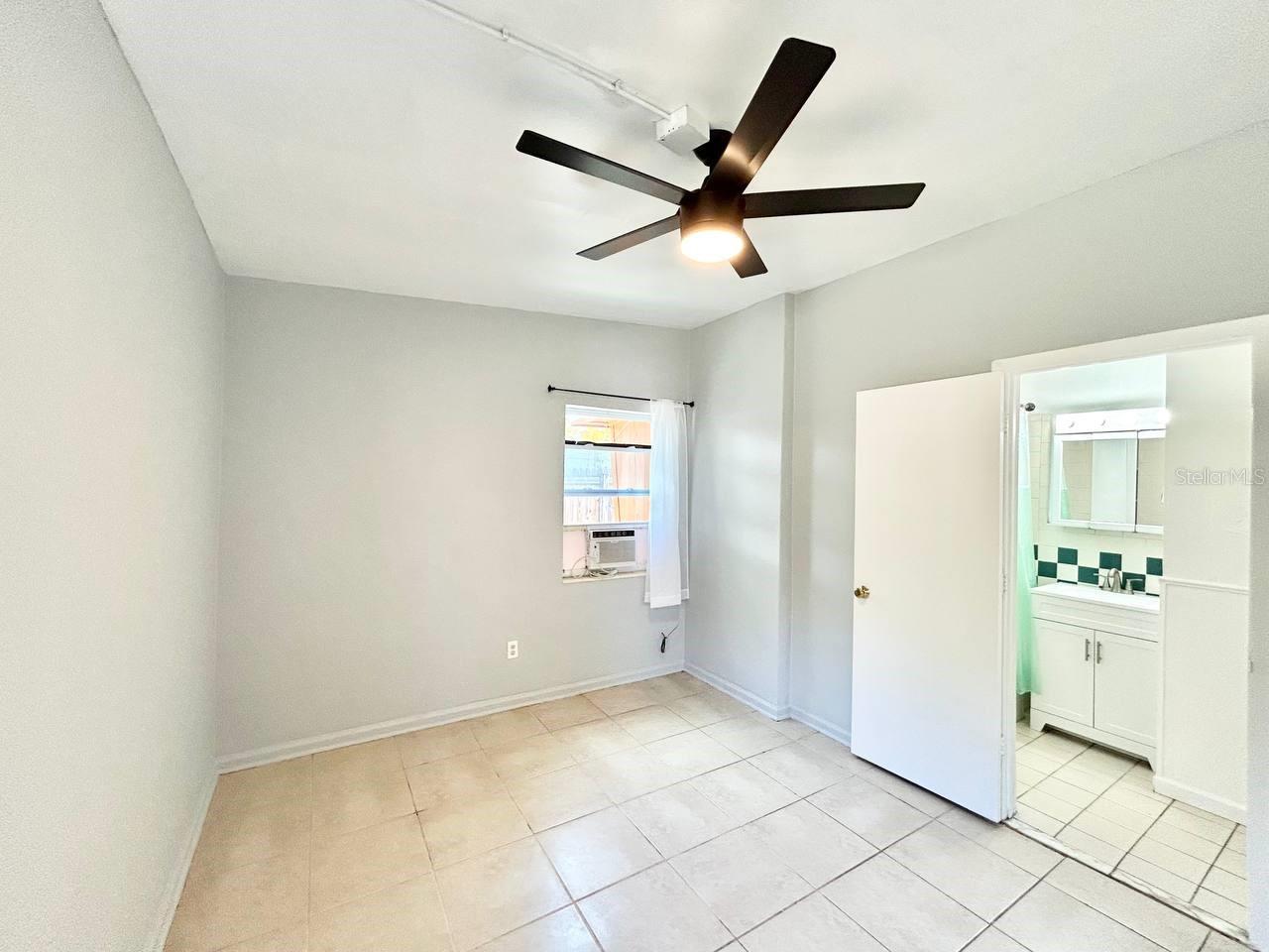 Image 17 of 24 For 5209 10th Avenue S