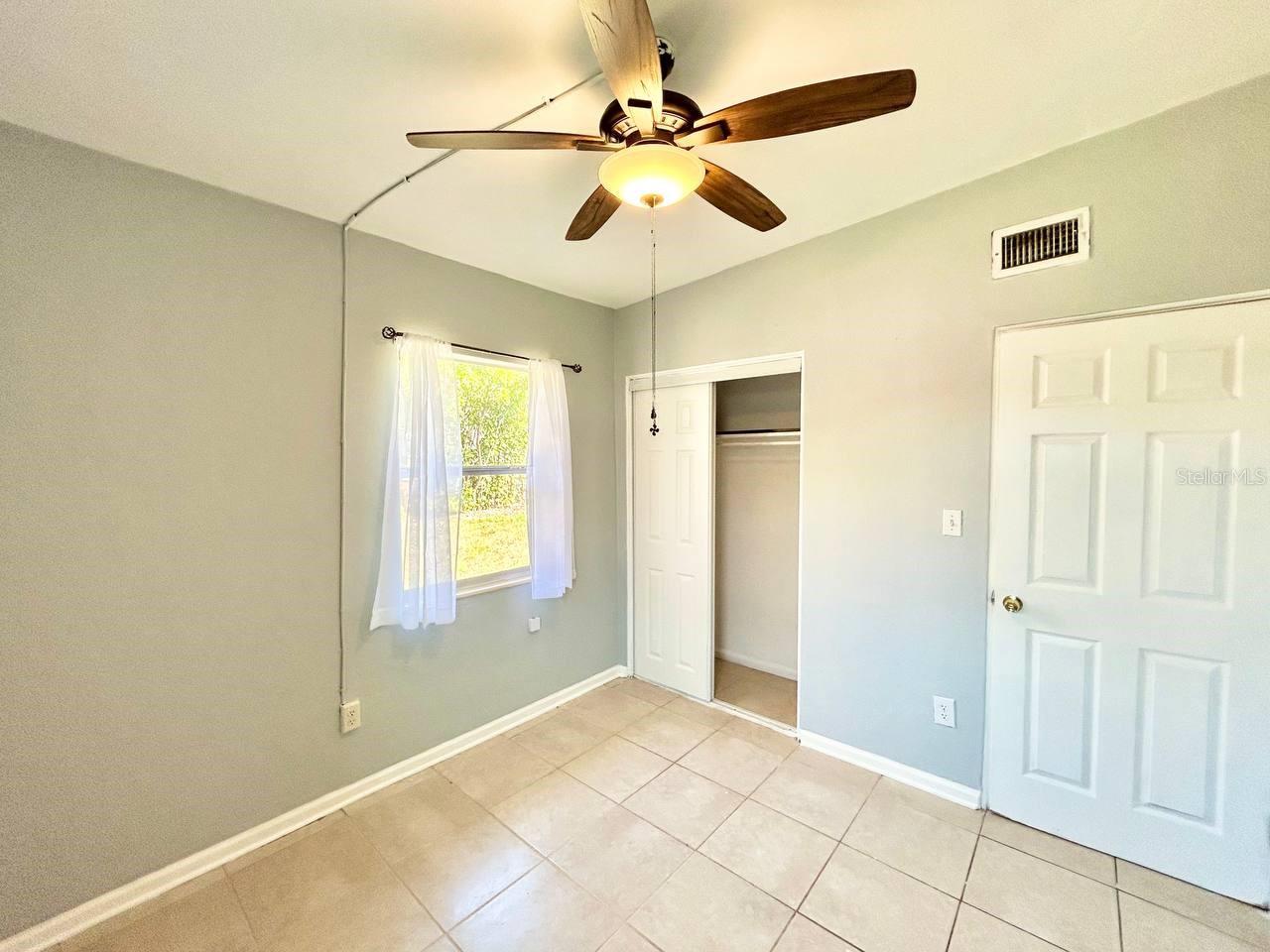 Image 20 of 24 For 5209 10th Avenue S