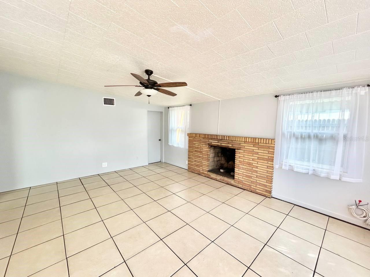 Image 5 of 24 For 5209 10th Avenue S