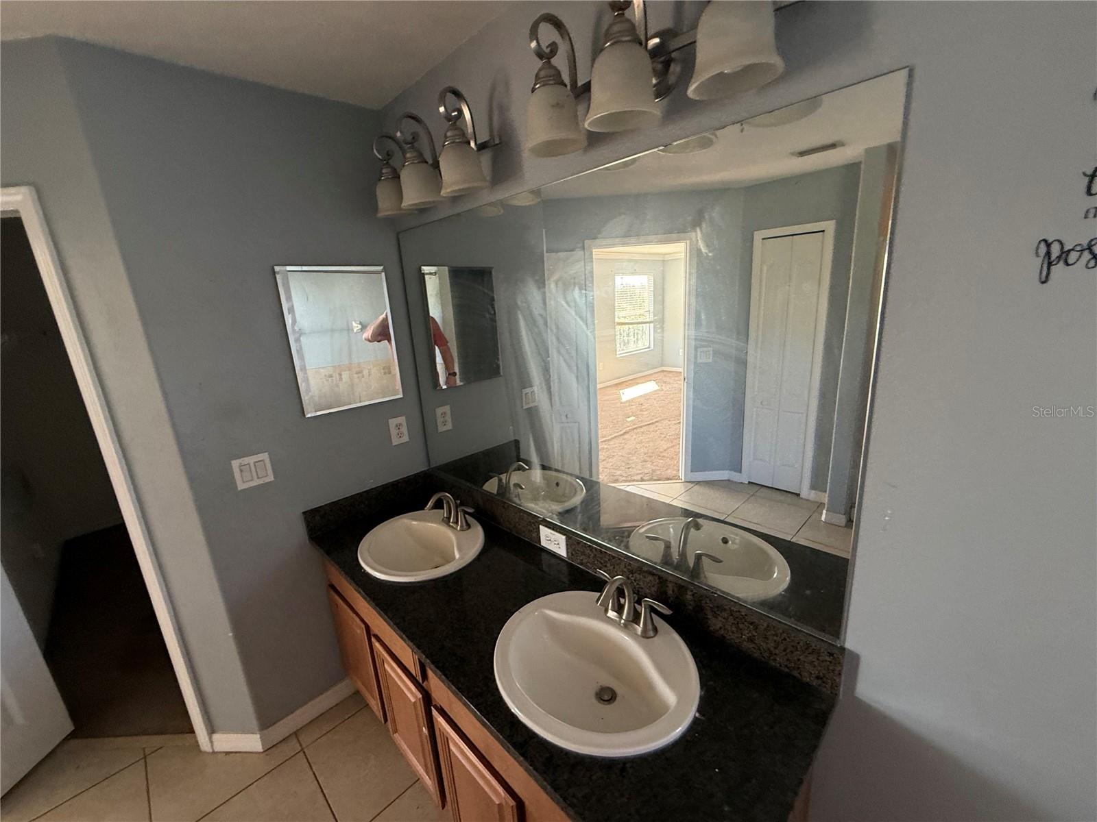 Image 13 of 23 For 11642 Addison Chase Drive