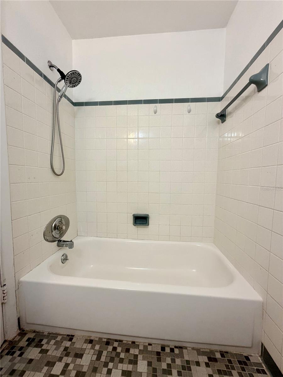 Image 17 of 21 For 110 Corona Avenue