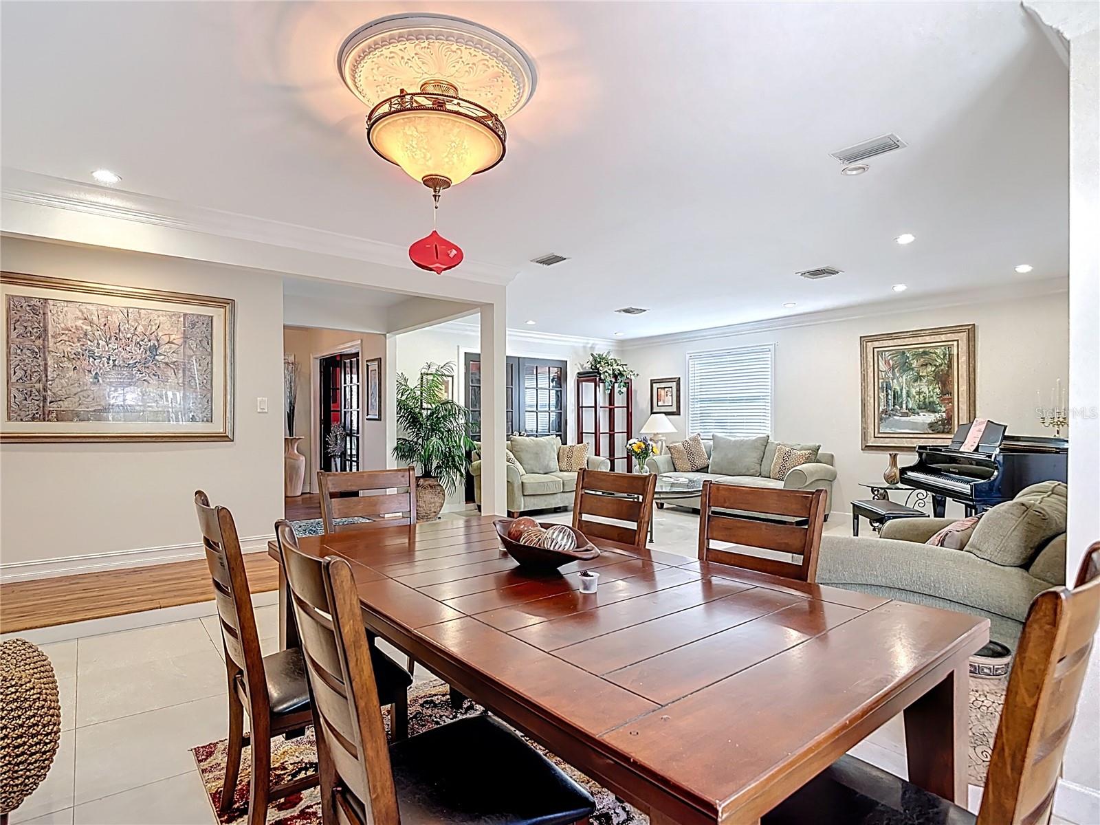 Image 18 of 100 For 16200 Forest Oaks Drive