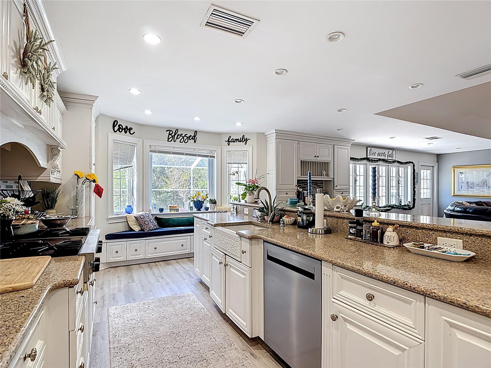 Image 20 of 100 For 16200 Forest Oaks Drive