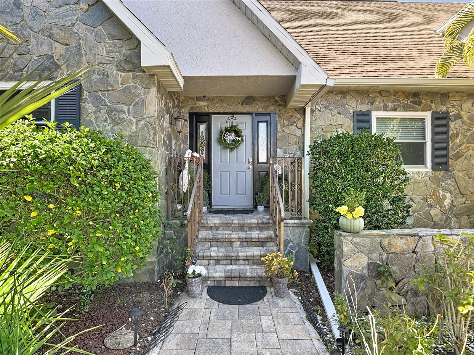 Image 5 of 100 For 16200 Forest Oaks Drive