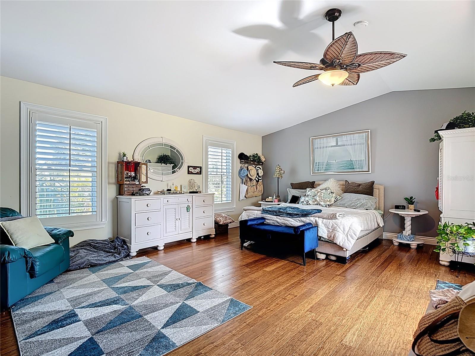 Image 50 of 100 For 16200 Forest Oaks Drive