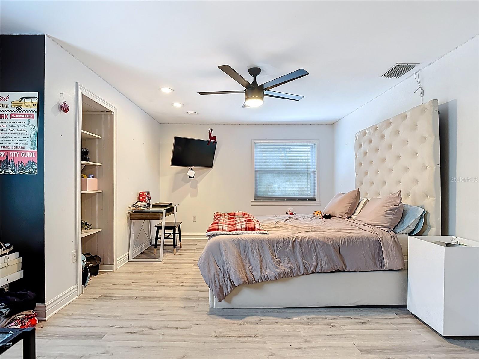 Image 65 of 100 For 16200 Forest Oaks Drive