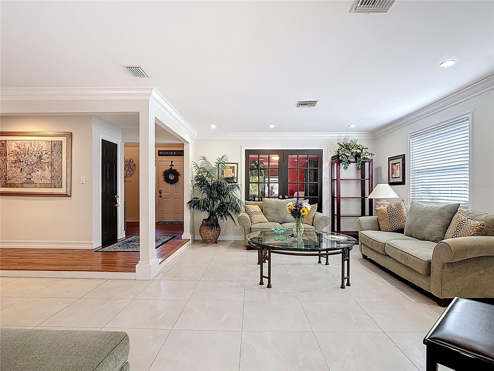 Image 7 of 100 For 16200 Forest Oaks Drive