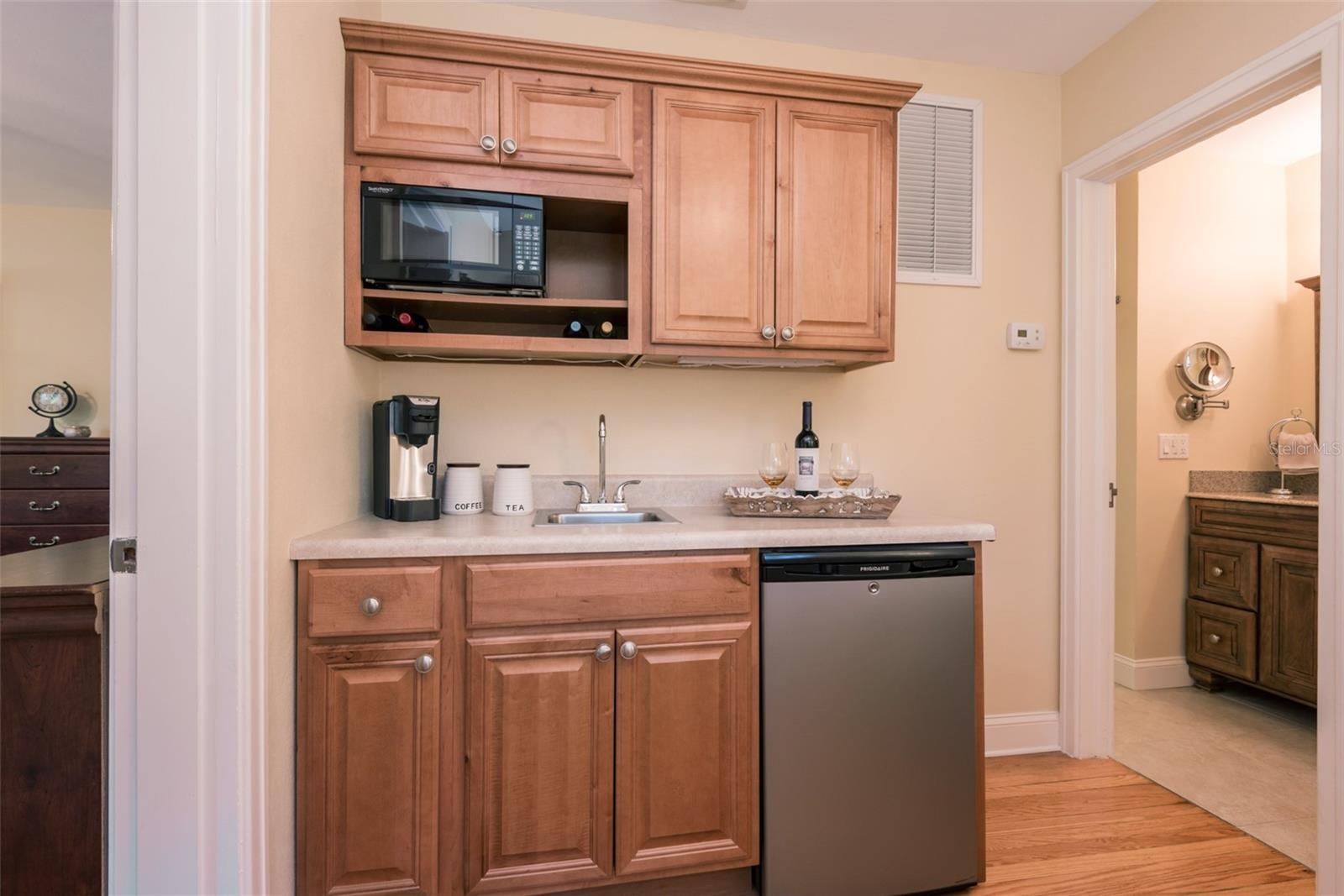 Image 13 of 39 For 135 17th Avenue N