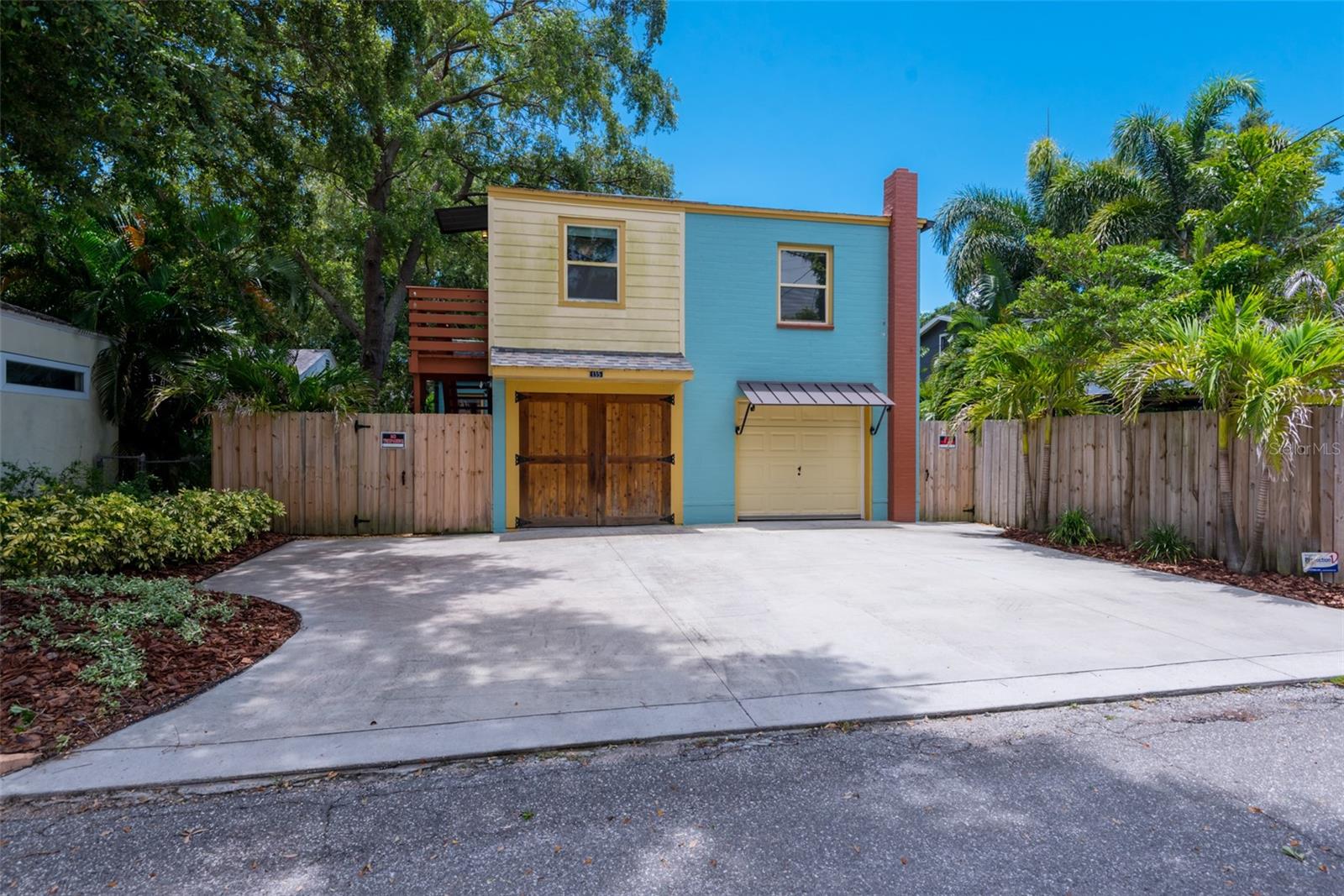 Image 24 of 39 For 135 17th Avenue N