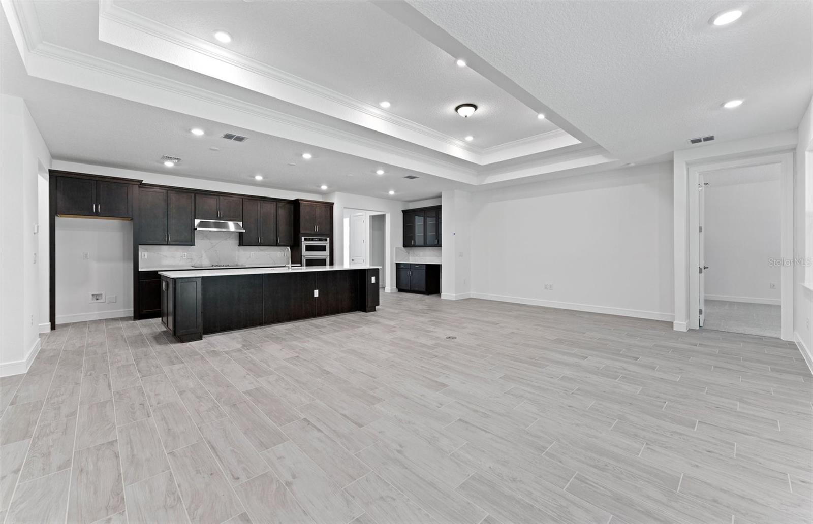 Image 5 of 35 For 6235 84th Avenue