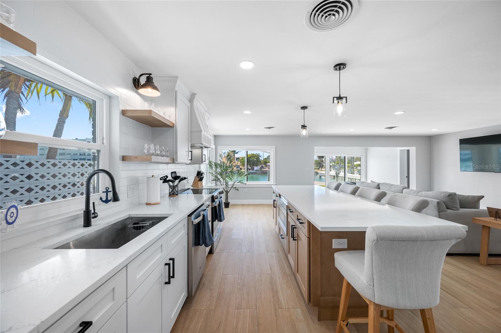 Image 14 of 57 For 370 59th Avenue