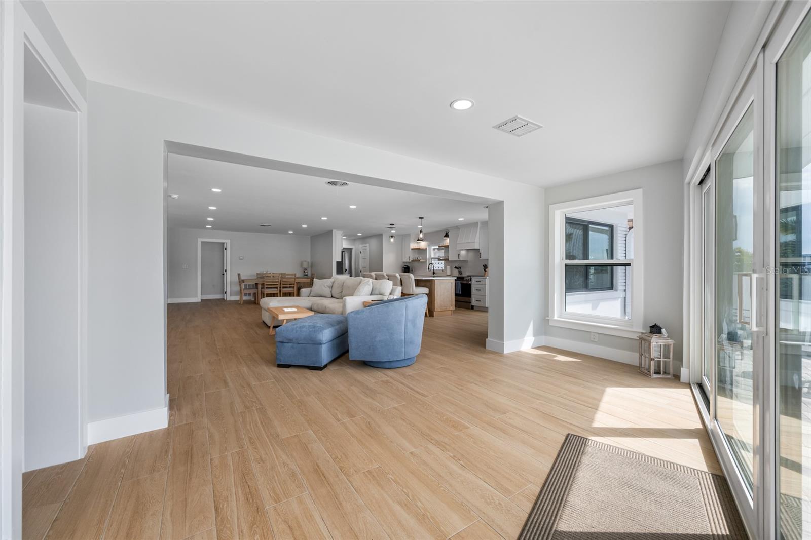 Image 22 of 57 For 370 59th Avenue