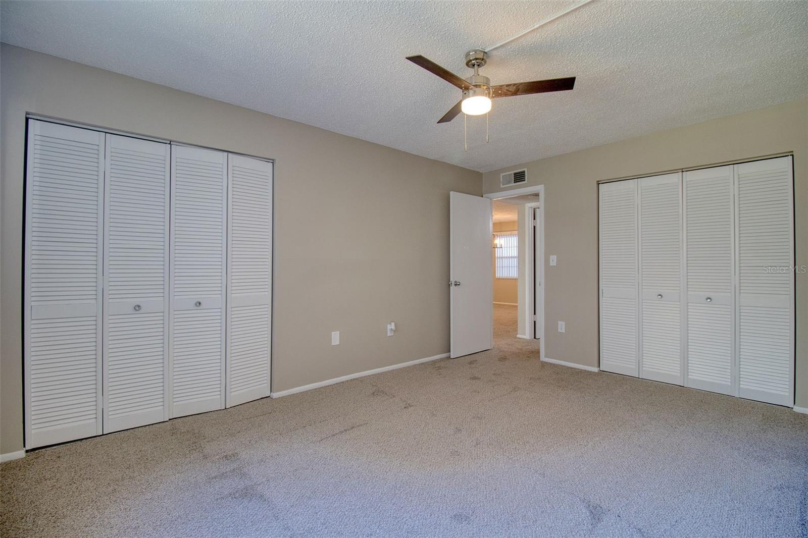 Image 13 of 34 For 865 Virginia Court 107