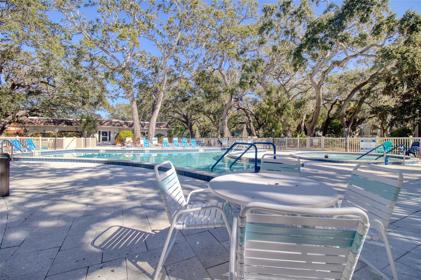 Image 27 of 34 For 865 Virginia Court 107