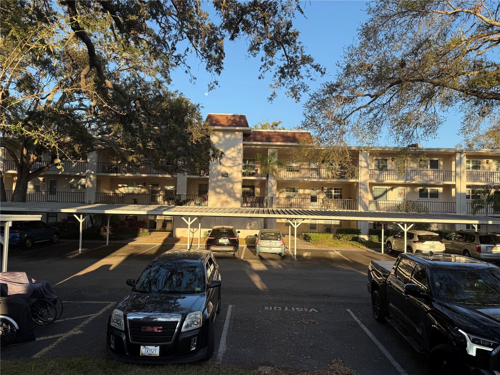 Image 32 of 34 For 865 Virginia Court 107