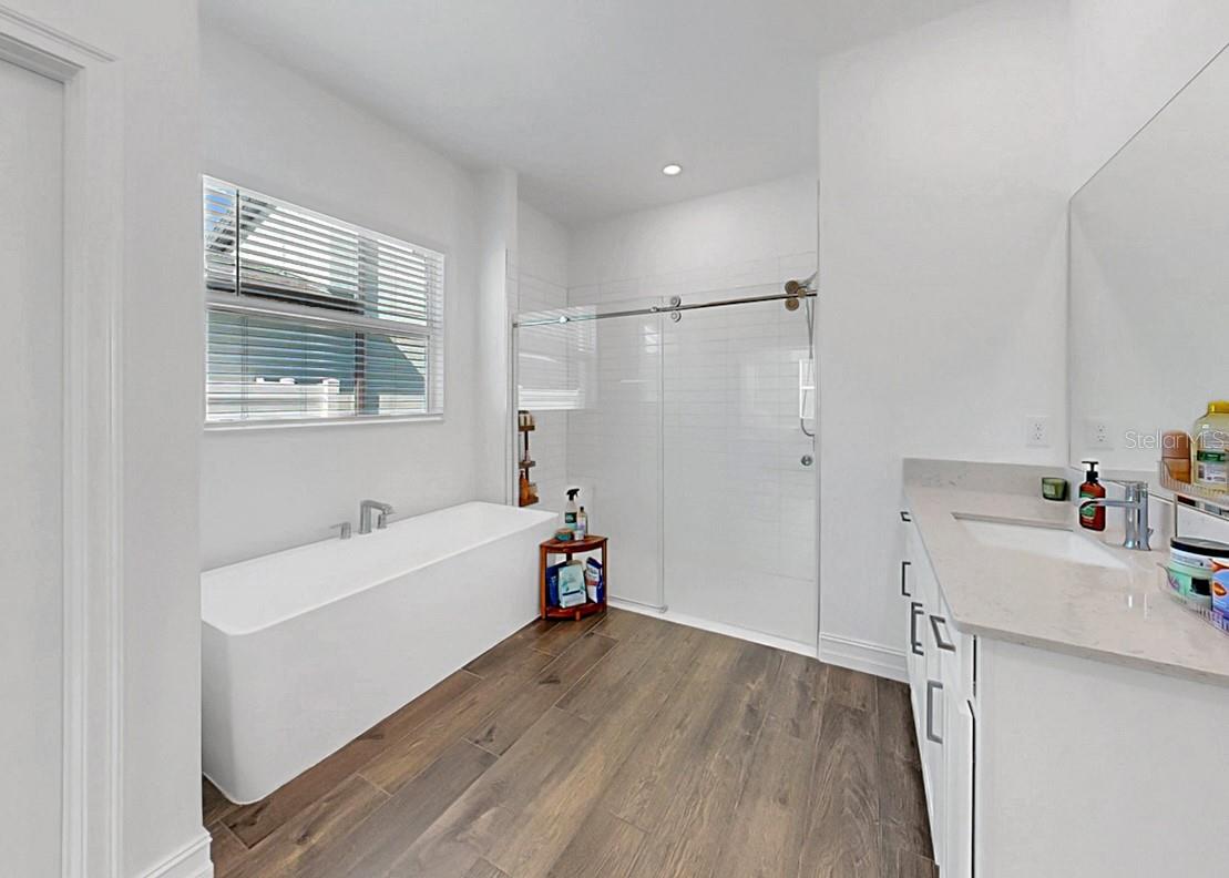 Image 39 of 80 For 12853 Bergstrom Bay Drive