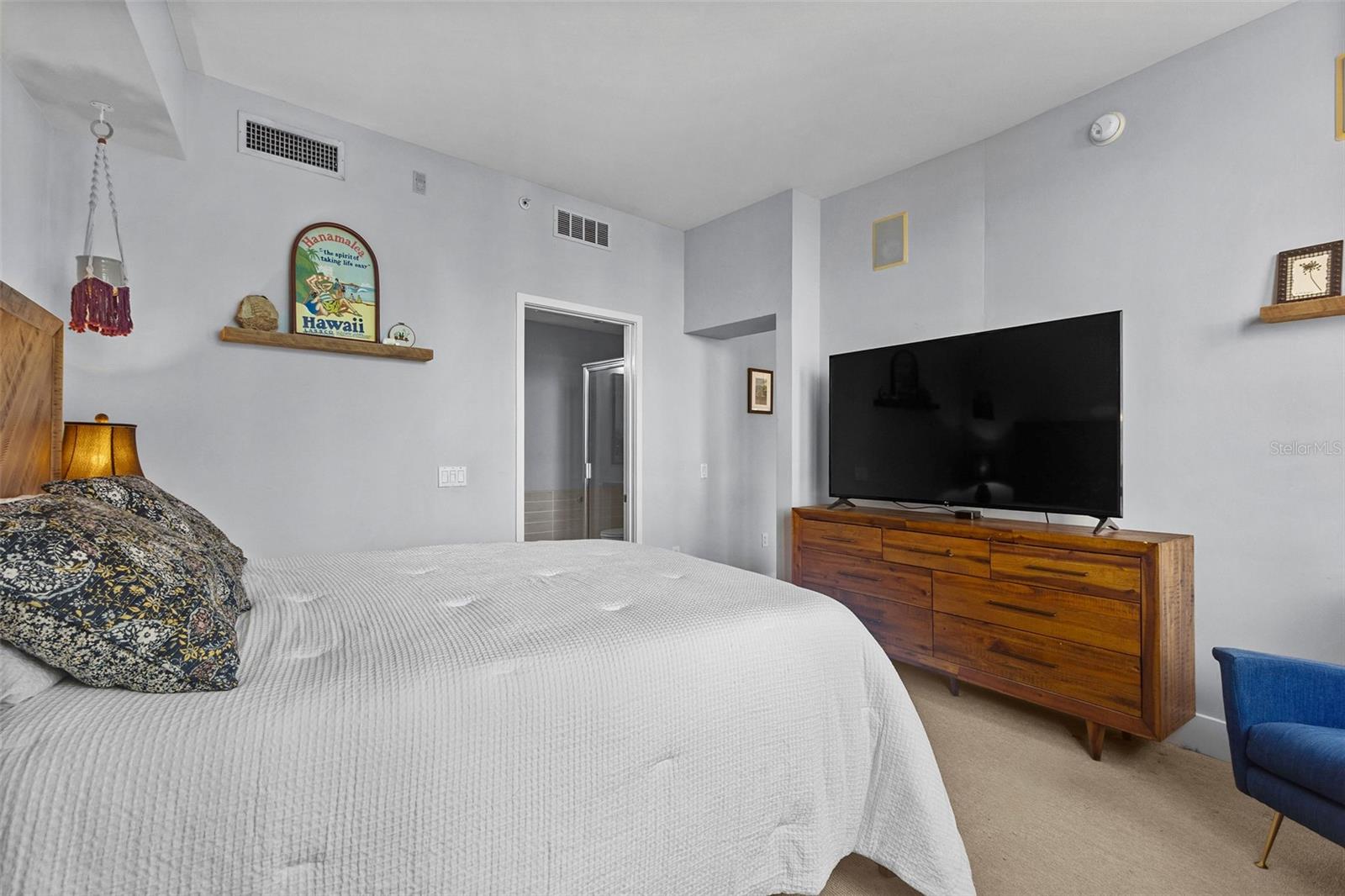 Image 13 of 32 For 111 12th Street 1602