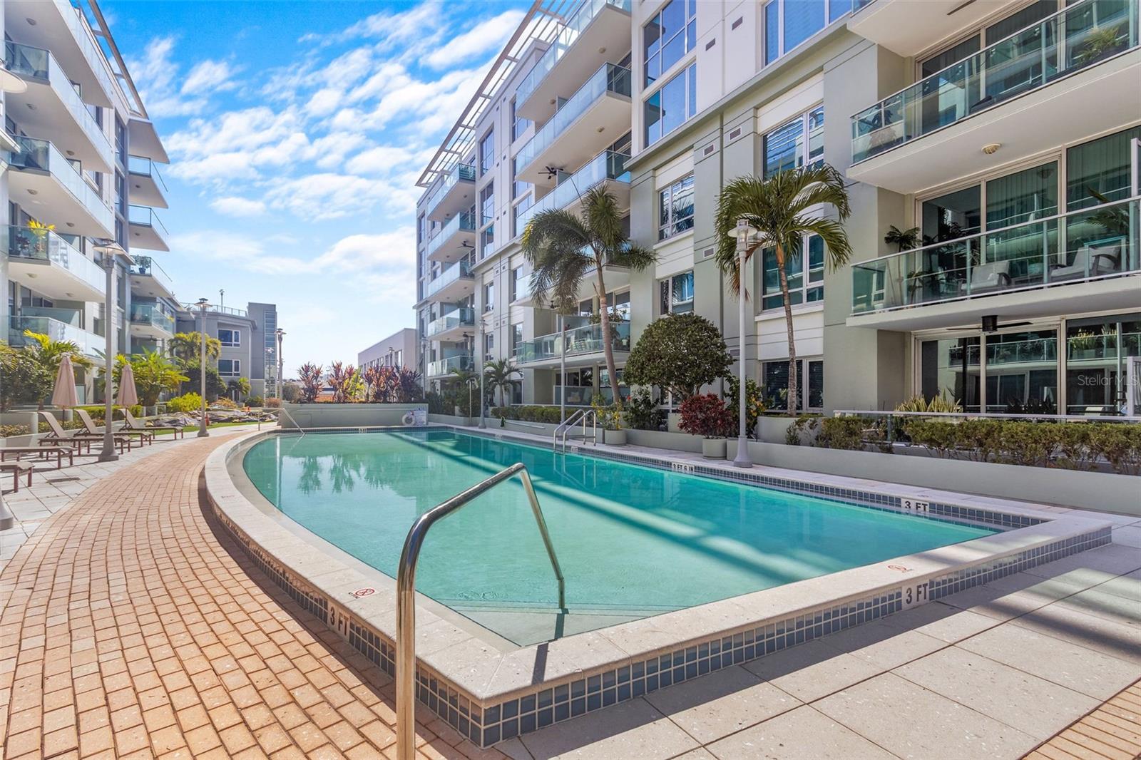 Image 24 of 32 For 111 12th Street 1602