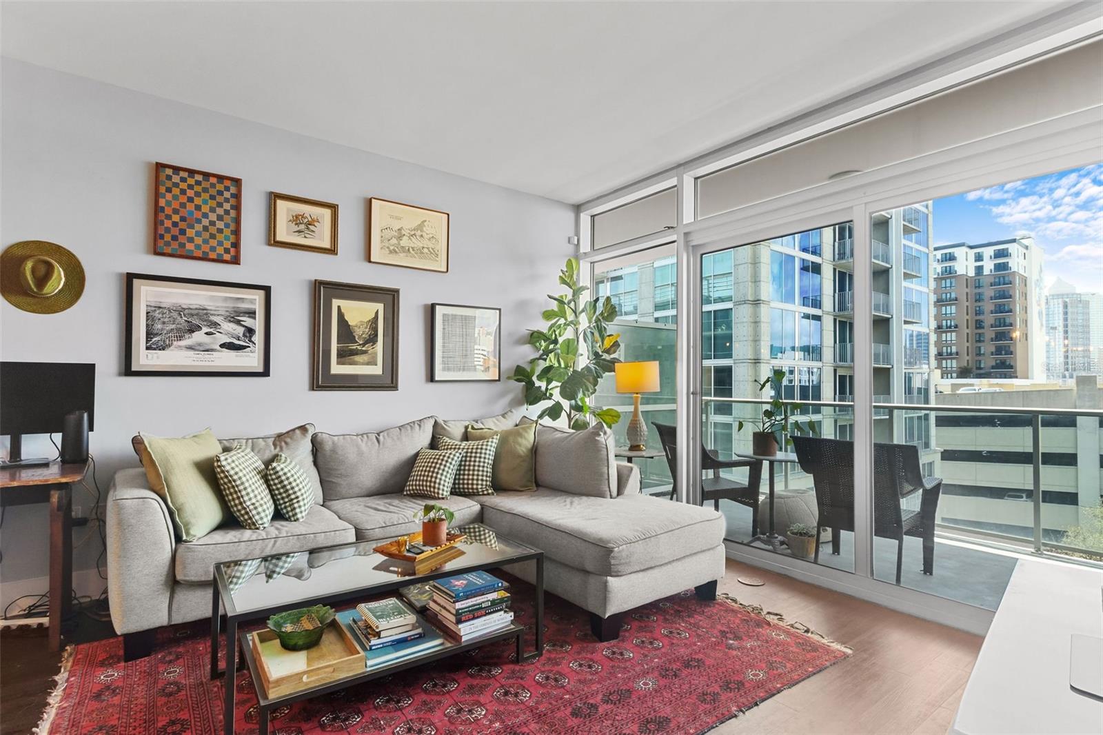 Image 3 of 32 For 111 12th Street 1602