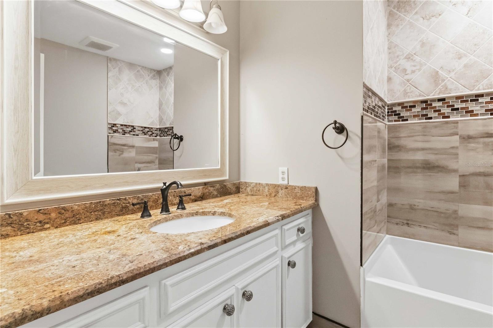 Image 14 of 28 For 5304 Rosecrest Circle