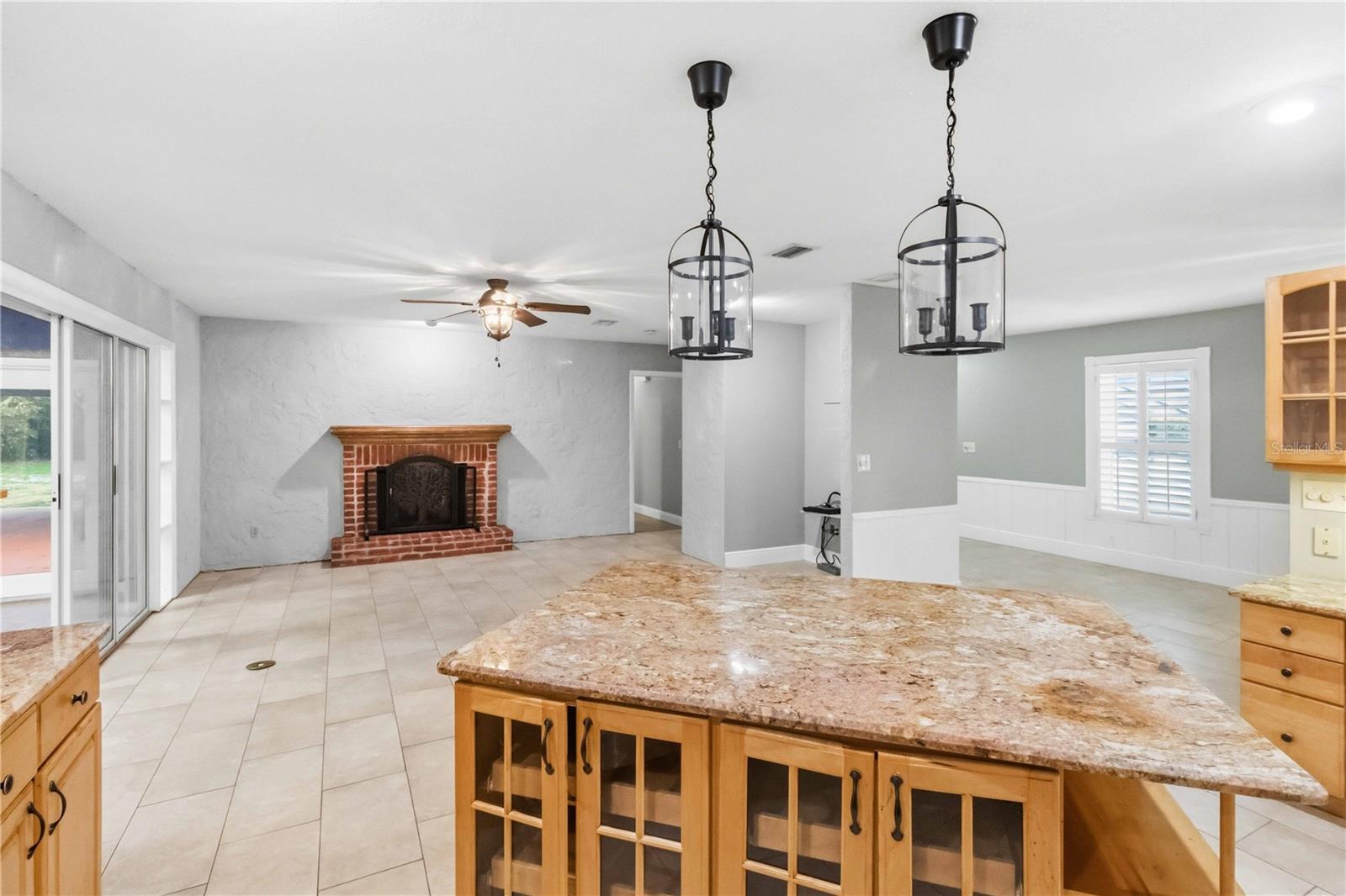 Image 5 of 28 For 5304 Rosecrest Circle