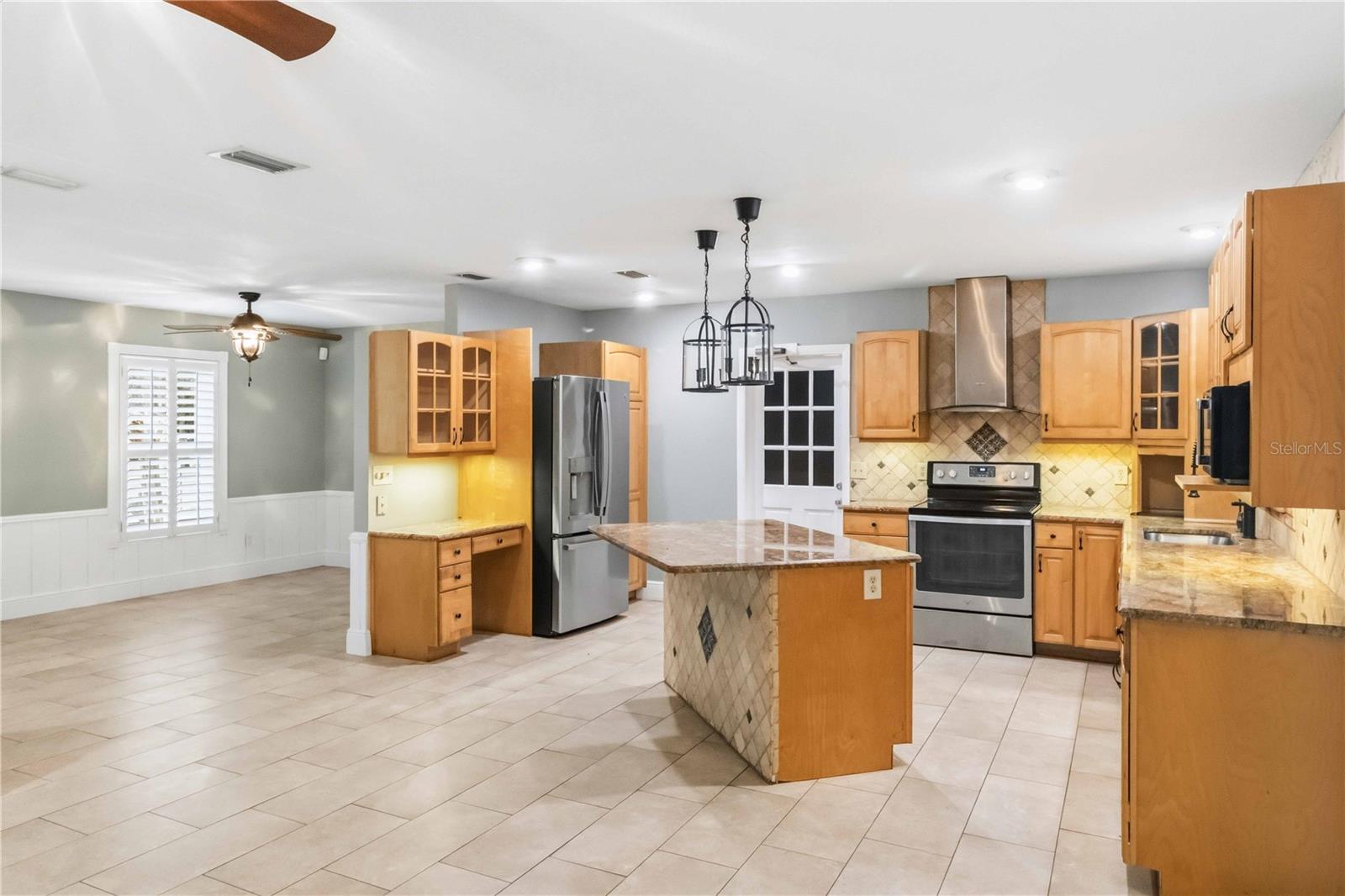 Image 6 of 28 For 5304 Rosecrest Circle