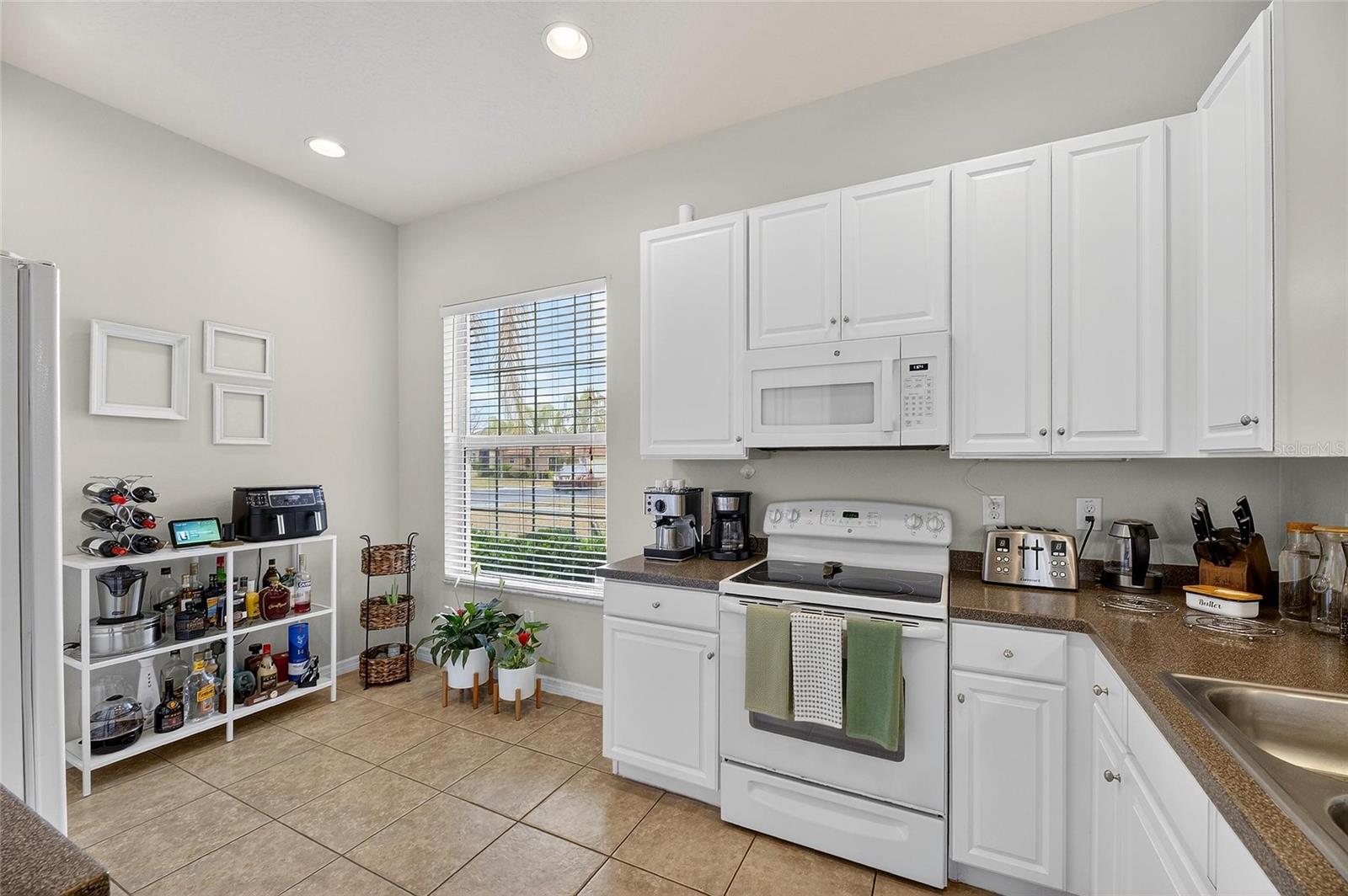 Image 14 of 59 For 15802 Cobble Mill Drive