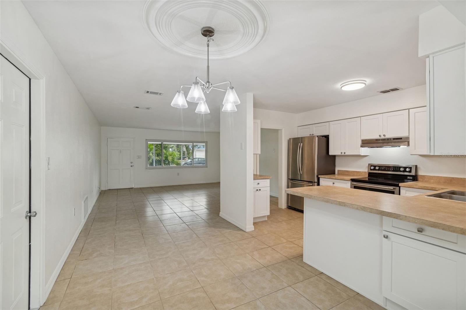 Image 12 of 70 For 7232 Dianne Drive