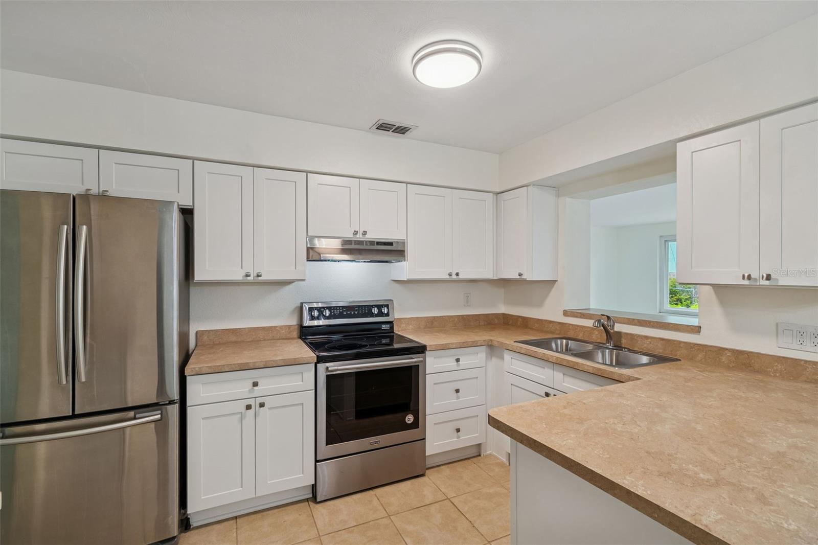 Image 15 of 70 For 7232 Dianne Drive