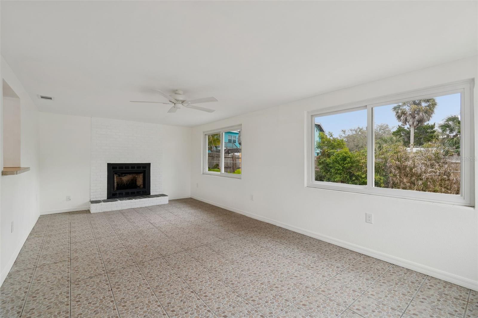 Image 21 of 70 For 7232 Dianne Drive