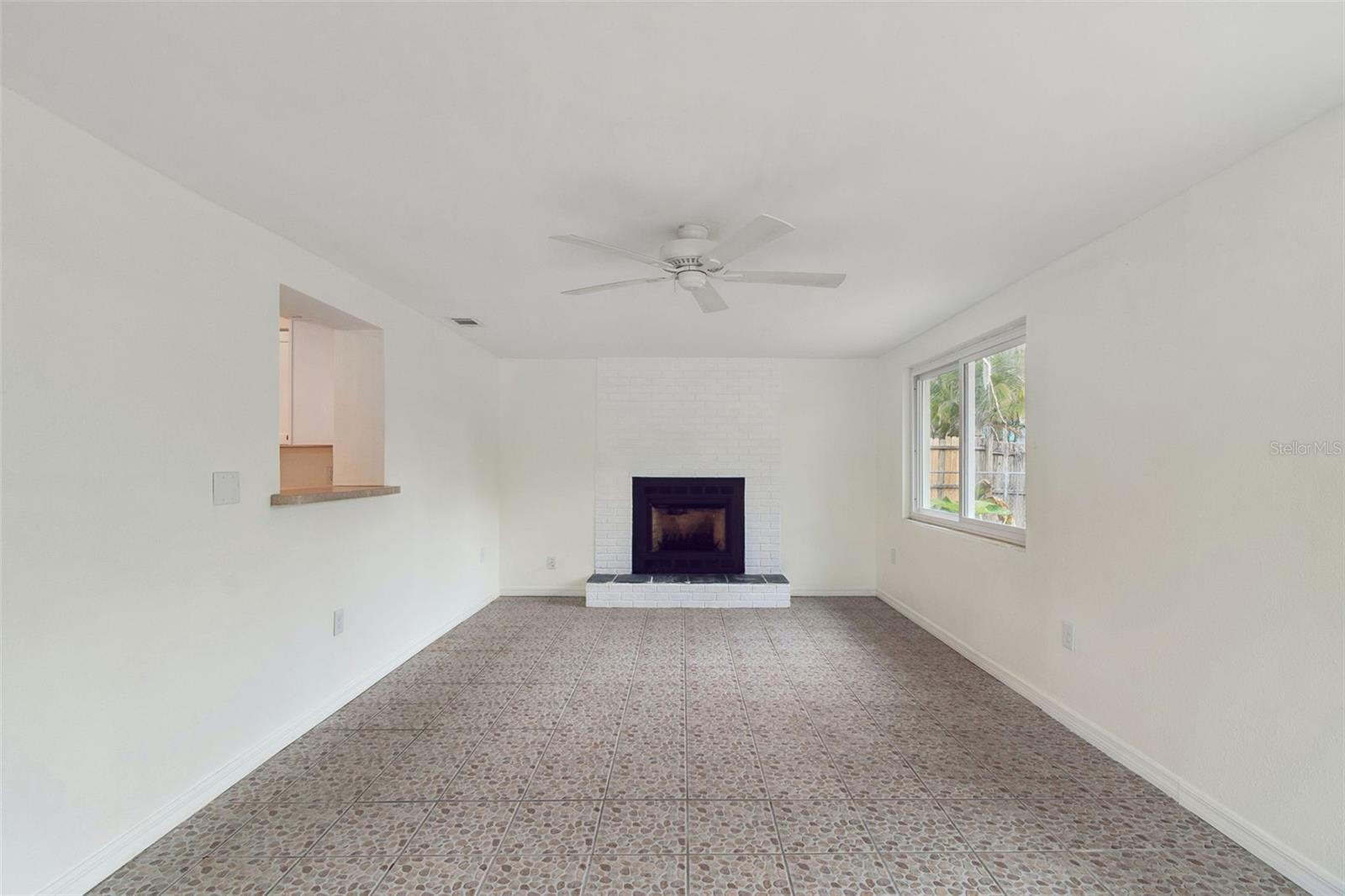 Image 22 of 70 For 7232 Dianne Drive